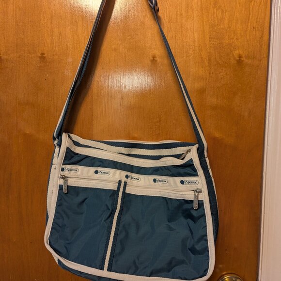 LeSportsac:  Deluxe Everyday Bag in Teal - Picture 3 of 5